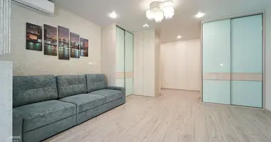 Apartamento 3 habitaciones en Minsk, Belarús