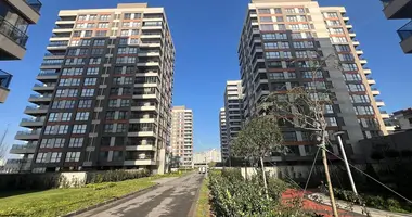 Wohnung 5 zimmer in Çekmeköy, Türkei