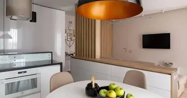 Apartamento 3 habitaciones en Minsk, Belarús