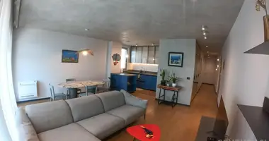 Appartement 3 chambres dans Tirana, Albanie