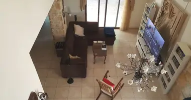 Apartamento 5 habitaciones en Souni Zanatzia, Chipre