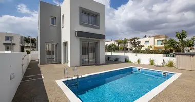 Villa 3 chambres dans Paralímni, Chypre
