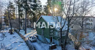 Haus 5 zimmer in Tyry, Finnland