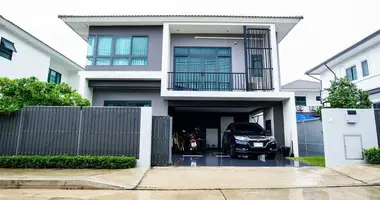 Casa 4 habitaciones en Huai Yai, Tailandia