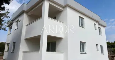 2 bedroom apartment in Barbat, Croatia
