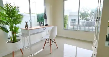 Willa 4 pokoi w Chon Buri, Tajlandia