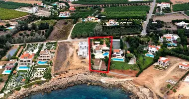 Cottage 4 rooms in Sea Caves, Cyprus