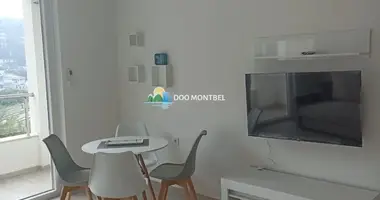 Дом в Милевцы, Черногория