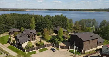 Casa de campo en Miadzielski sielski Saviet, Belarús
