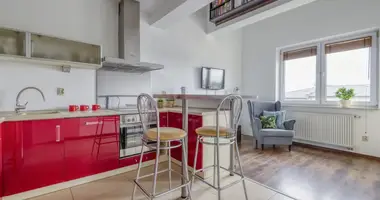 Appartement 4 chambres dans Piastów, Pologne