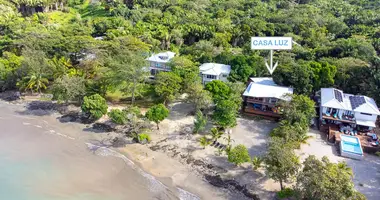 Haus 5 Schlafzimmer in Crawfish Rock, Honduras