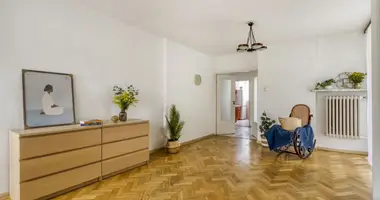 Квартира 3 комнаты в Варшава, Польша