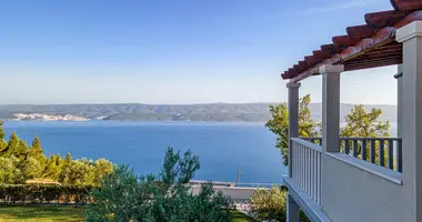 Willa w Grad Omis, Chorwacja