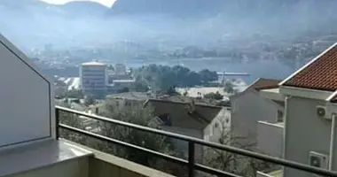 Apartamento 2 habitaciones en Dobrota, Montenegro