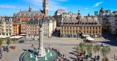 2 bedroom apartment in Tourcoing, France