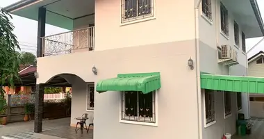Haus 3 Schlafzimmer in Huai Yai, Thailand