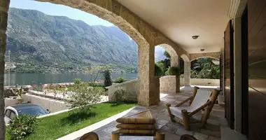 Villa in Muo, Montenegro