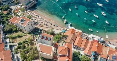 Apartamento 3 habitaciones en Przno, Montenegro