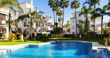2 bedroom apartment in San Pedro Alcantara, Spain