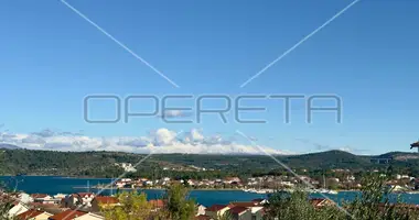 Haus 7 zimmer in Opcina Bilice, Kroatien