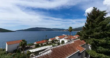 Maison 3 chambres dans Kumbor, Monténégro