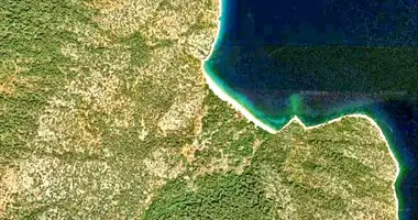 Terrain dans Corinthe, Grèce