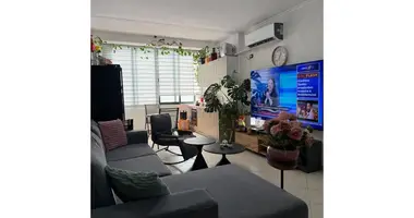 2 bedroom apartment in Tirana Municipality, Albania