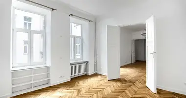 Квартира 3 комнаты в Варшава, Польша