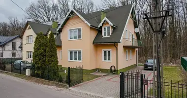 7 room house in Marki, Poland