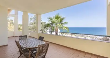 3 bedroom apartment in Manilva, Spain