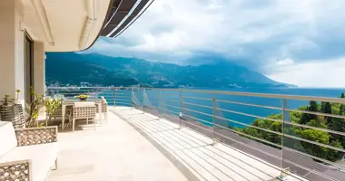 A luxuriously furnished duplex for rent, located on an exclusive line, in the private part of the Dukley Gardens complex, 562m2 in Budva, Montenegro