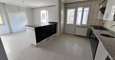 Appartement 4 chambres dans Sair Basaran Caddesi, Turquie