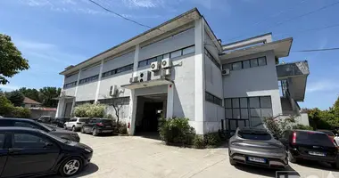 Warehouse 1 470 m² in Kashar, Albania