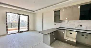 1 bedroom apartment in Mezitli, Turkey