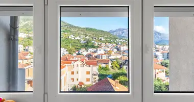 Apartamento 2 habitaciones en Tivat, Montenegro