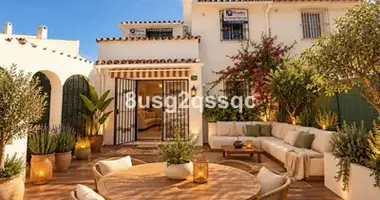 2 bedroom house in Estepona, Spain