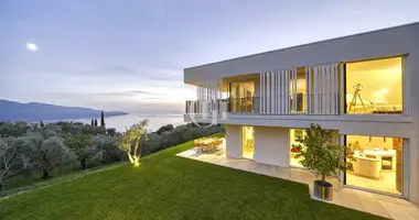 Villa 10 habitaciones en Tignale, Italia