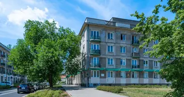 Mieszkanie 2 pokoi w Warszawa, Polska