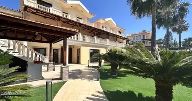 villa de 5 chambres dans Parekklisia, Chypre