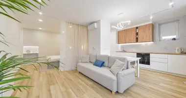 Mieszkanie 2 pokoi w Warszawa, Polska