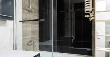 Mieszkanie 2 pokoi w Warszawa, Polska