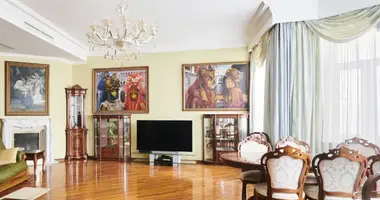Wohnung 3 Schlafzimmer in Moskau, Russland