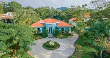 Dom 4 pokoi w Roatan, Honduras