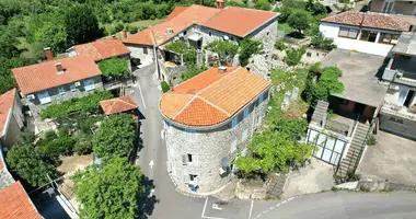 5 bedroom house in Blizikuce, Montenegro