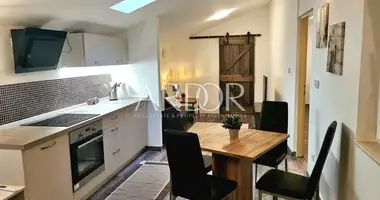 Apartamento 2 habitaciones en Grad Rijeka, Croacia