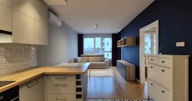 Mieszkanie 2 pokoi w Warszawa, Polska