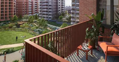 3 bedroom apartment in London, United Kingdom