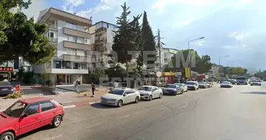 2 bedroom apartment in Konyaalti, Turkey
