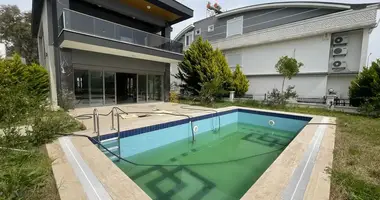 Villa 5 bedrooms in Turkey