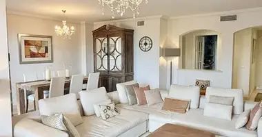Wohnung 2 Schlafzimmer in Benahavis, Spanien